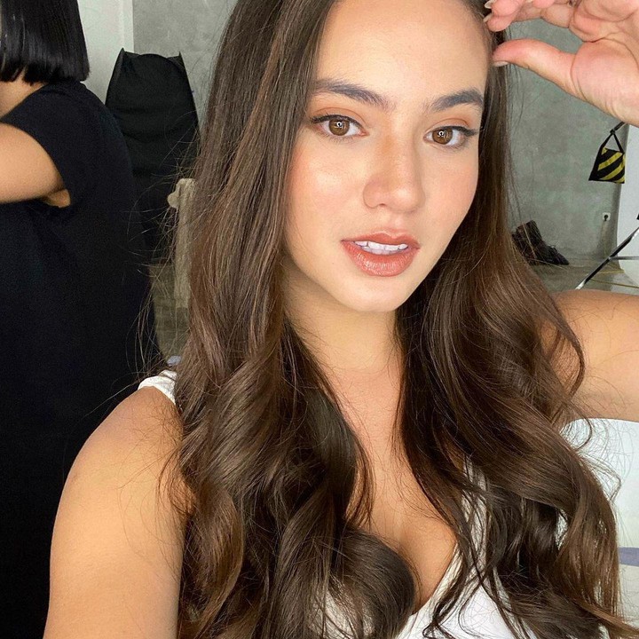 <p>Karen dikabarkan dekat dengan Gading setelah mantan suami Gisella Anastasia itu mengunggah foto liburan ke Labuan Bajo. Dalam foto ada Karen di situ, Bun. (Foto: Instagram @karennijsen)</p>