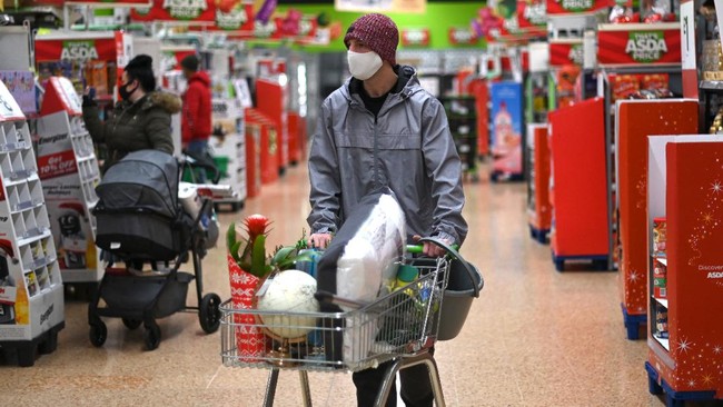Sedikitnya empat sektor usaha di Inggris terdampak Brexit, seperti logistik, manufaktur, perikanan tangkap, dan jasa keuangan.