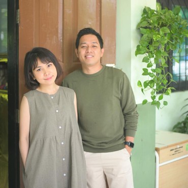 Lirik Lagu Soal Kita - Suara Kayu