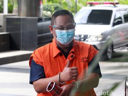 Eks PPK Bansos Corona Matheus Joko Santoso Dituntut 8 Tahun Penjara