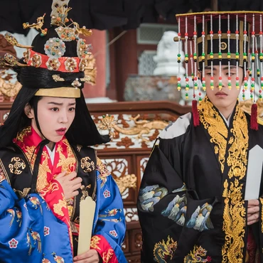 Bukan Cuma Kocak, Adegan 'Mr. Queen' Berhasil Bikin Hati Penonton Berdebar