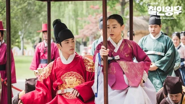 img-title Kesan Pertama Kim Jung Hyun Main Drama Bareng Shin Hye Sun