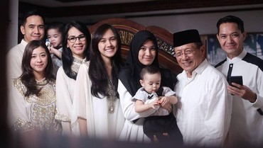Prahara Keluarga Alyssa Soebandono, Kakak Pindah Agama & Orang Tua Cerai