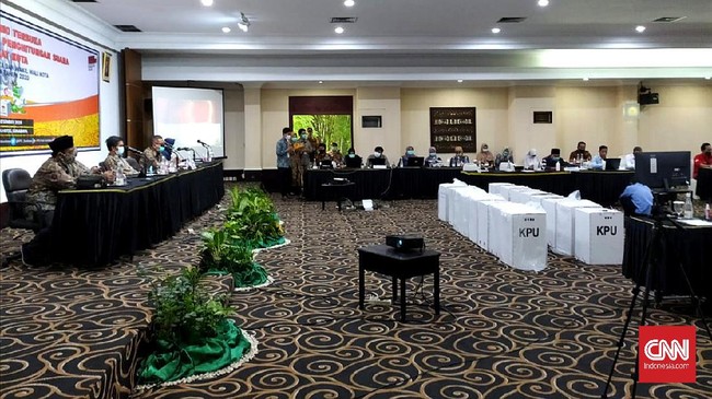 Hasil rekapitulasi perhitungan suara Pilkada di Depok menunjukkan jumlah perolehan suara golongan putih unggul pada Pilada 2020 ini. 