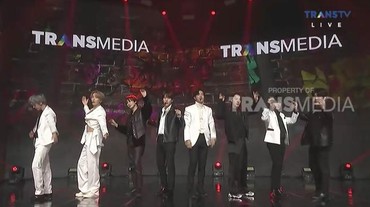 img-title Super Junior Bawakan 3 Lagu Spesial di 'Transmedia 19 Universe'