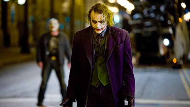 Steven Spielberg menilai ada satu film yang harusnya dinominasikan Best Picture Piala Oscar, yaitu The Dark Knight karya Christopher Nolan.