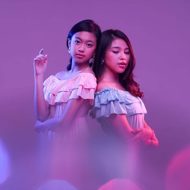 Lirik Lagu Should I - Zara Leola & Anneth Delliecia
