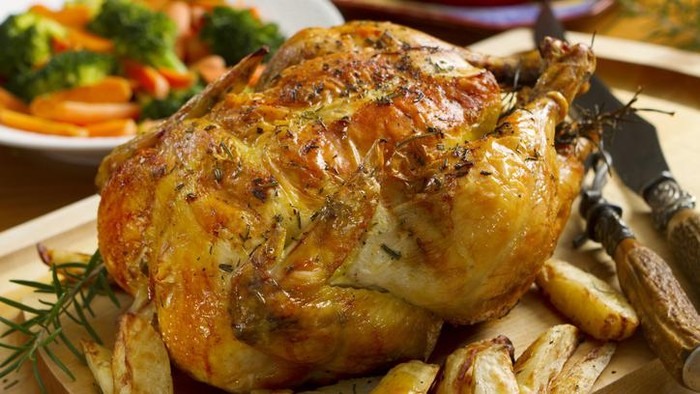 5 Tips Bikin Ayam Panggang Empuk Juicy, Gampang Dicontek!