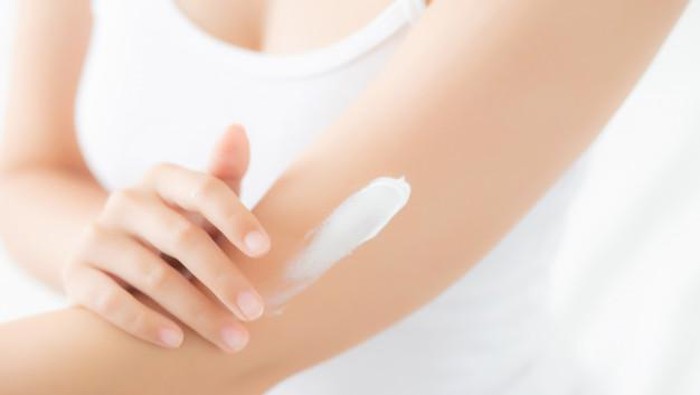 Cari Body Lotion yang Gak Lengket? 4 Body Lotion Ini Bisa Kamu Coba Cari Body Lotion yang Gak Lengket? 4 Body Lotion Ini Bisa Kamu Coba