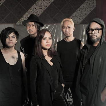 Lirik Lagu Karma - Cokelat