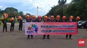Buruh Bergerak ke Gedung MK, Kawal Sidang Gugatan Omnibus Law