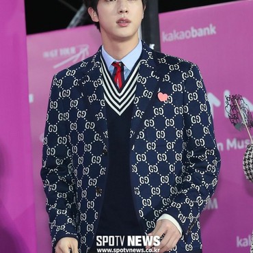 Mantan Trainee Cantik Big Hit Ungkap Perilaku Manis Jin BTS