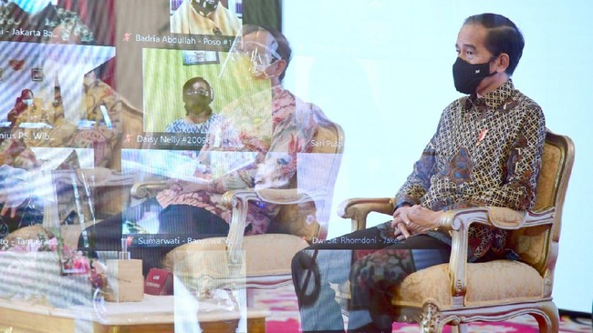 Presiden Joko Widodo memastikan vaksin corona akan diberikan gratis untuk semua rakyat Indonesia.