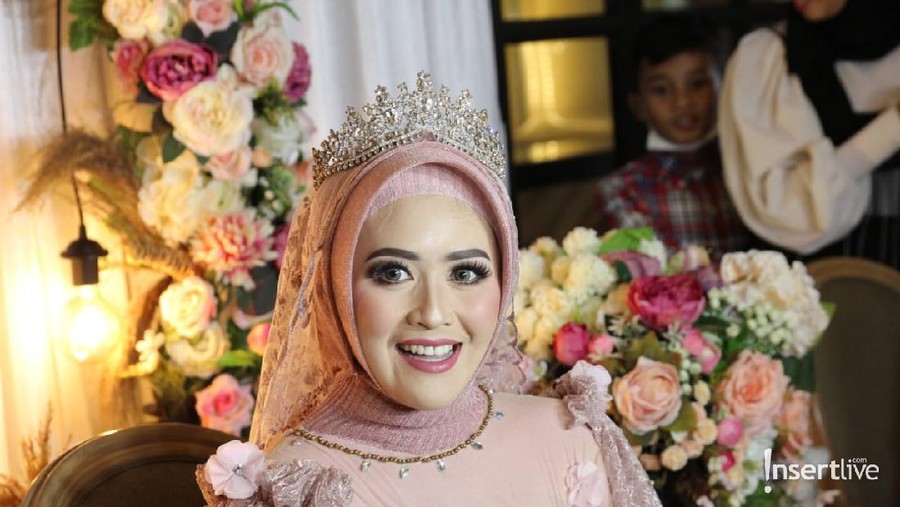 Meggy Wulandari Meggy Wulandari