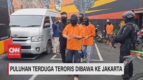 VIDEO: Puluhan Terduga Teroris Dibawa ke Jakarta
