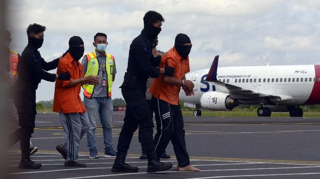 Penangkapan 24 tersangka teroris itu sebagian besar di Sulawesi Tengah, lalu ada juga yang dibekuk di Jawa Barat dan Kalimantan Timur.