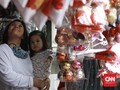 FOTO: Corona Buat Omzet Dekorasi Natal Anjlok 50 Persen