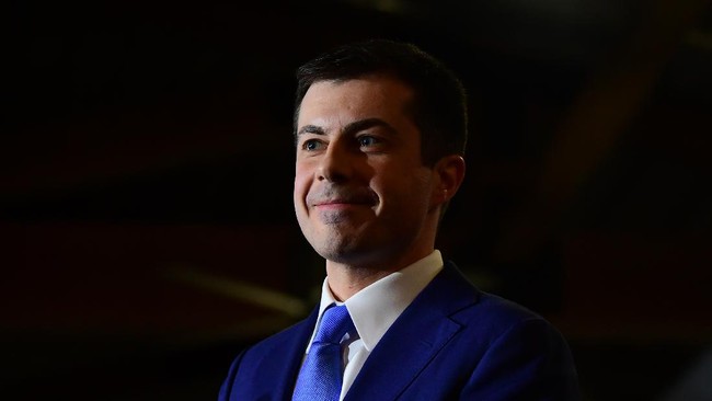 Presiden AS terpilih Joe Biden mencalonkan mantan Wali Kota South Bend, Indiana, Pete Buttigieg sebagai menteri perhubungan.