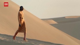 VIDEO: Pendiri Rumah Mode Gelar Fashion Show di Gurun