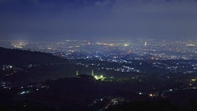 4 Spot Romantis Menatap Bintang dan Lampu Kota di Bandung