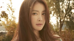 Tawa Lee Si-young soal Beda Kelakuan di TikTok dan Sweet Home