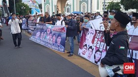 Massa di Medan Unjuk Rasa Desak Pembebasan Rizieq Shihab