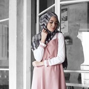 Simpel dan Unyu dengan Mix and Match Slip Dress untuk Hijabers