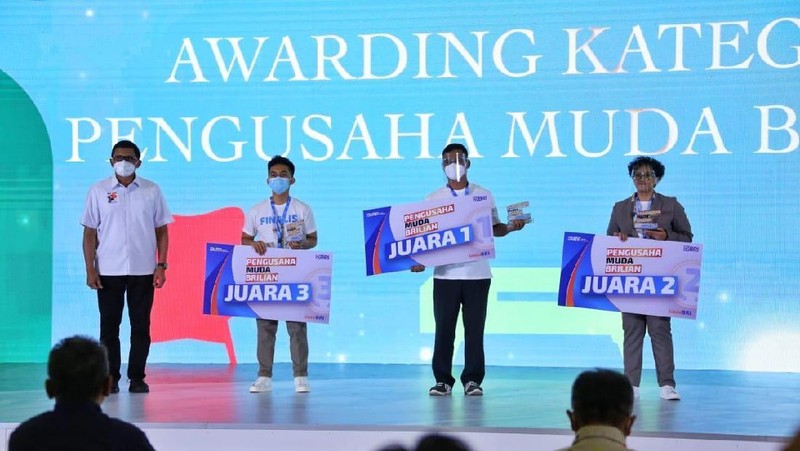 Tiga pengusaha muda asal Bandung dan Semarang terpilih sebagai pemenang program Pengusaha Muda BRILiaN 2020