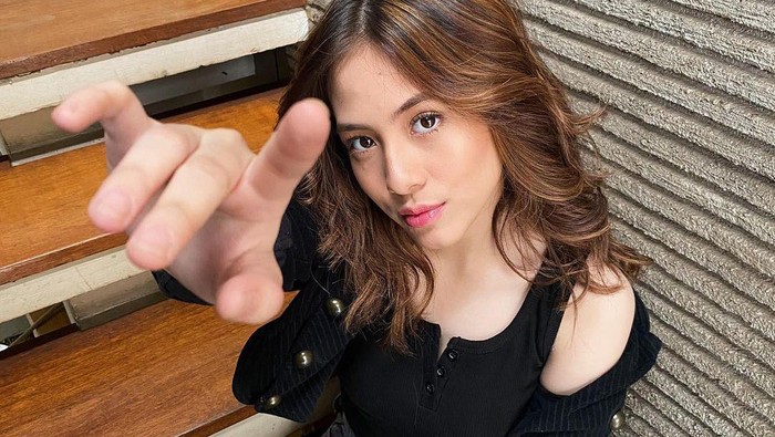 Artis Cantik Berdarah Sunda, Cantiknya Bikin Deg-Deg Serr