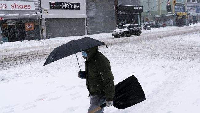 Musim dingin di Amerika Serikat kali ini disebut sebagai yang terparah, wanita berdarah Indonesia ini menceritakan suhu yang bisa menyentuh -26 derajat Celsius.