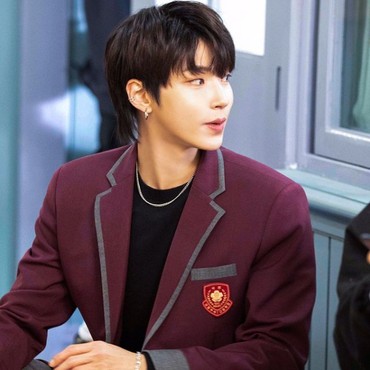 Hwang In Yeop Anggap BLACKPINK Simbol Keberuntungan