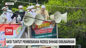 VIDEO: Aksi Tuntut Pembebasan Rizieq Shihab Dibubarkan