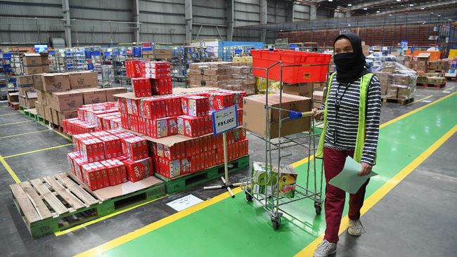 SCM adalah istilah yang biasanya ditemukan dalam perusahaan dan pengelolaan sebuah bisnis. Simak penjelasan sebenarnya apa itu SCM?