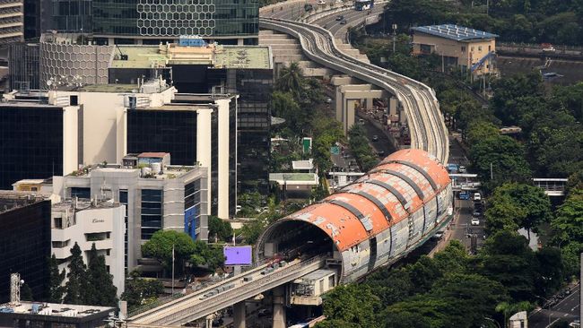 LRT Jabodebek Ditargetkan Operasi Medio Tahun Depan