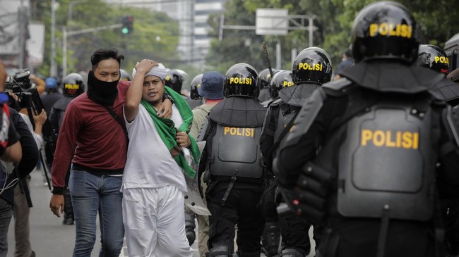 Korlap Aksi 1812 tidak tahu asalan polisi membubarkan demo yang digelar pada Jumat (18/12). Tiga hari sebelumnya, pihaknya telah melayangkan pemberitahuan aksi.