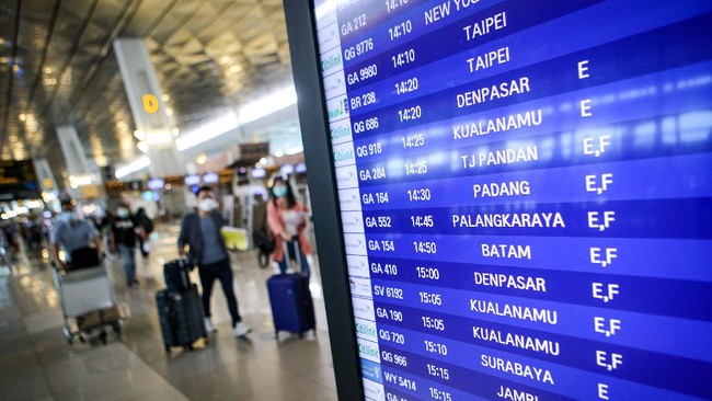 Satgas Covid-19 mengingatkan catatan kenaikan kasus setelah libur panjang seharusnya dapat menekan niat masyarakat memanfaatkan libur Natal dan Tahun Baru 2021.