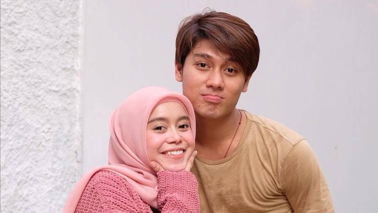 Rizky Billar dan Lesti Kejora Rizky Billar dan Lesti Kejora