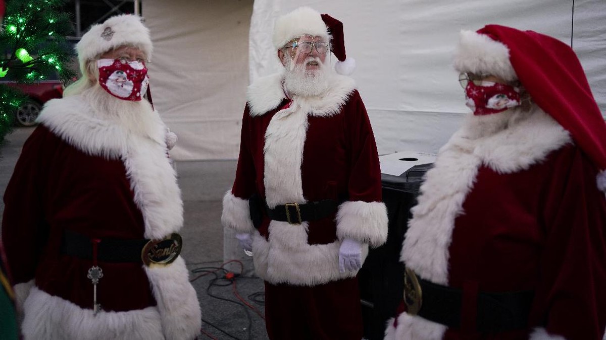 FOTO: Sambut Natal Menyapa Santa Claus di Tengah Pandemi