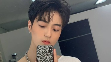 img-title Unggah Foto Selfie, Personel TREASURE Langsung Jadi Trending