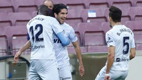 Hasil Liga Spanyol: Valencia Kalahkan Villarreal 2-1