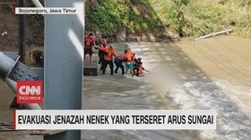 VIDEO: Evakuasi Jenazah Nenek Yang Terseret Arus Sungai