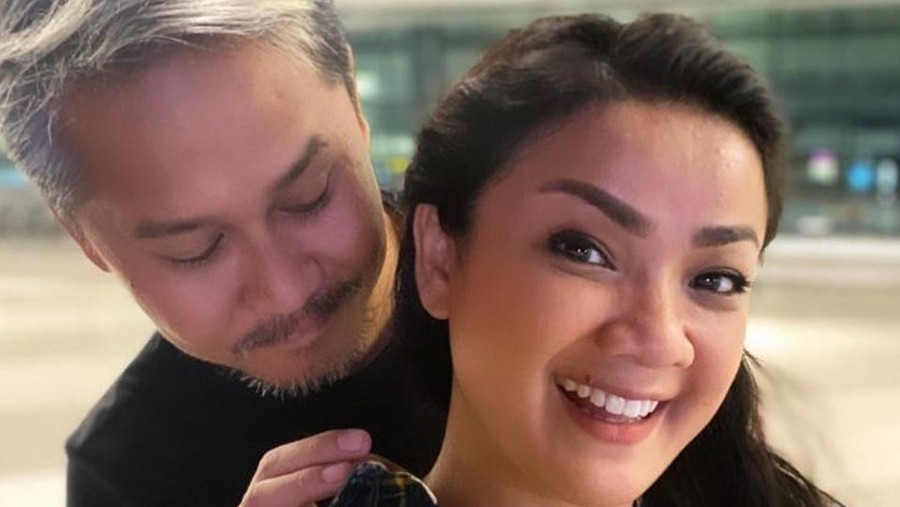 Nirina Zubir dan suami Nirina Zubir dan suami