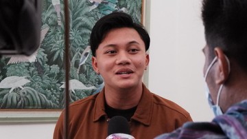 Rizky Febian Pertanyakan Uang Rp5 miliar