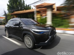 Mobil Hybrid Masuk Indonesia, Ini yang Paling Laris