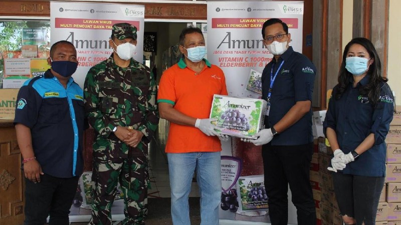 Sebagai garda terdepan, tenaga medis masih harus terus berjuang dalam menangani pasien yang terinfeksi virus Corona