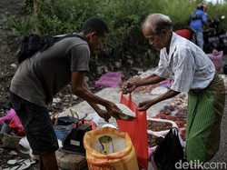 Buka Seminggu Sekali, Pasar Alas Abang Malaka Tak Pernah Sepi
