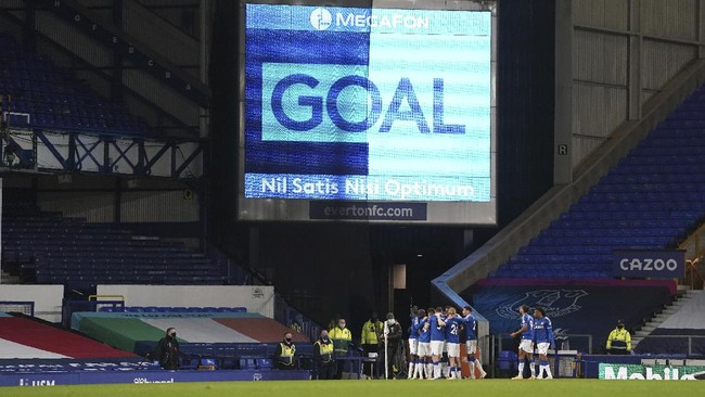 Hasil tes Covid-19 di Liga Inggris yang dilakukan pada pekan lalu memecahkan rekor mingguan dengan 18 temuan kasus positif baru.