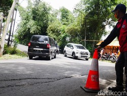 Waspada, Jalur Alternatif Menuju Kawasan Wisata Lembang Ini Rawan Longsor