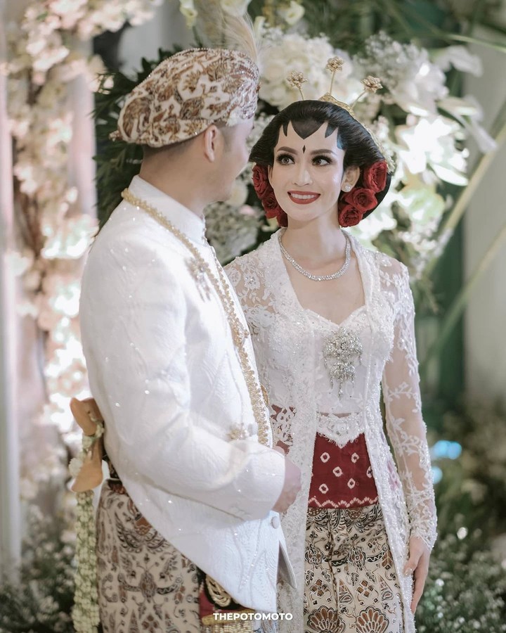 7 Potret Akad Nikah Karina Nadila & Rangga di Hotel Bintang 5 - Foto 3