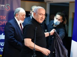 PM Israel Benjamin Mengaku Tak Bersalah, Gelombang Demo Tak Surut